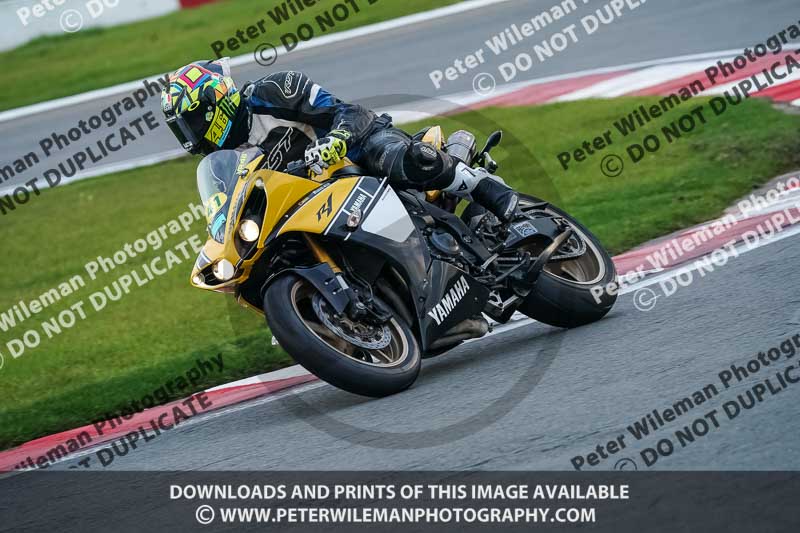 donington no limits trackday;donington park photographs;donington trackday photographs;no limits trackdays;peter wileman photography;trackday digital images;trackday photos